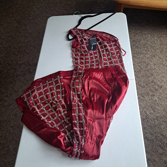 Fashion Nova Burgundy Embellished Maxi dress - Picture 6 of 6